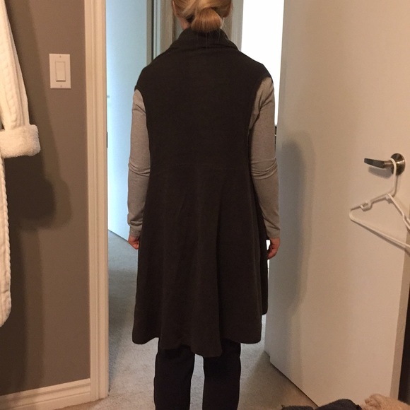 Shall from M boutique - Picture 3 of 3